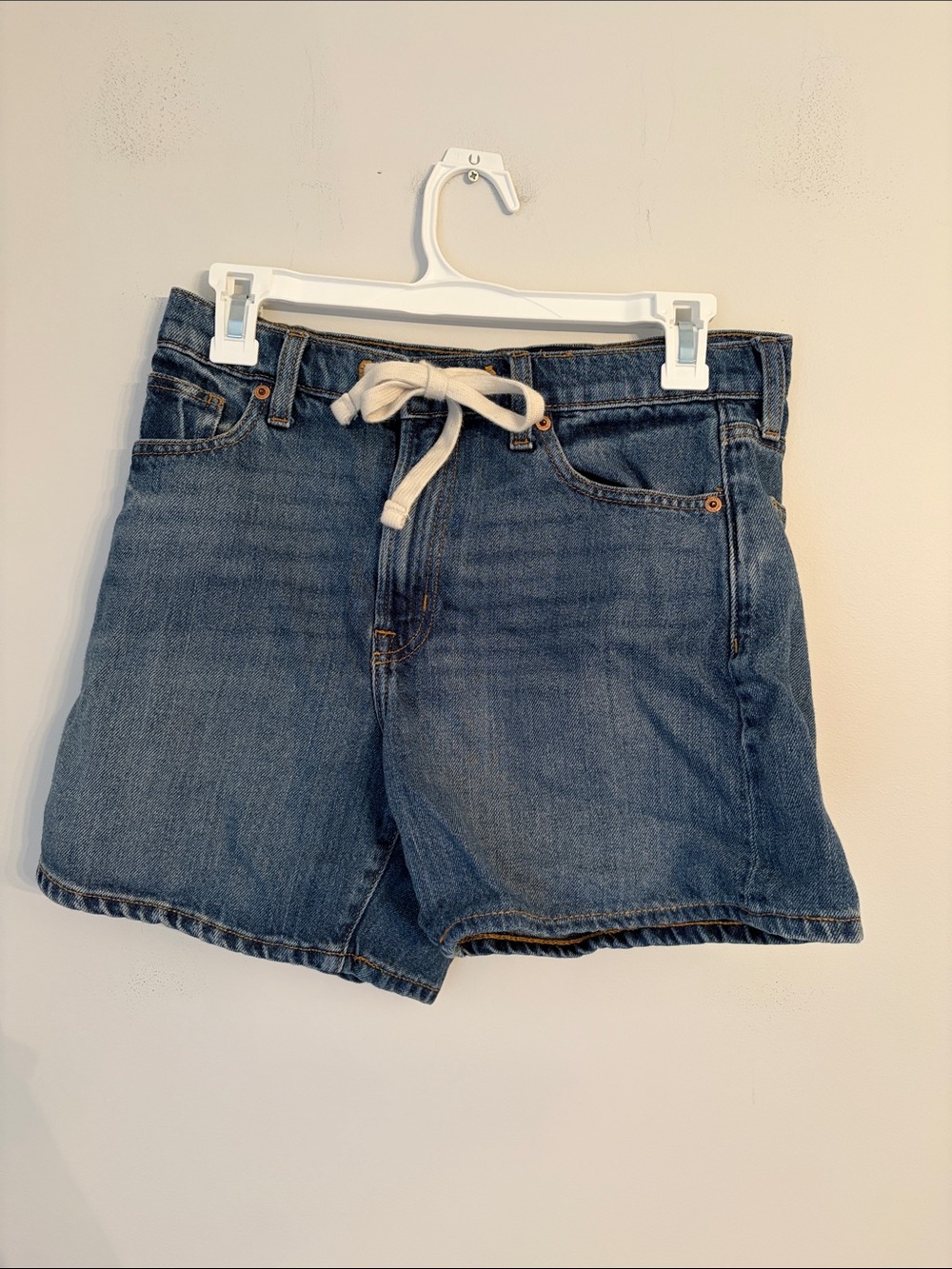 GAP Women's Dark Wash Supersoft Drawstring Midi Shorts Size 26